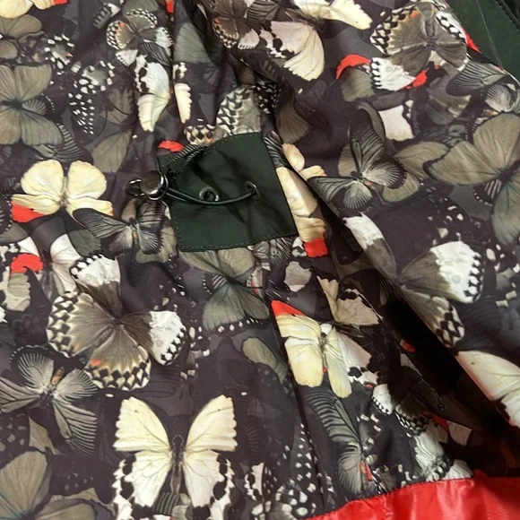 VGUC Lululemon Definitely Raining Jacket (US 6) - Gator Green - Picture 11 of 16